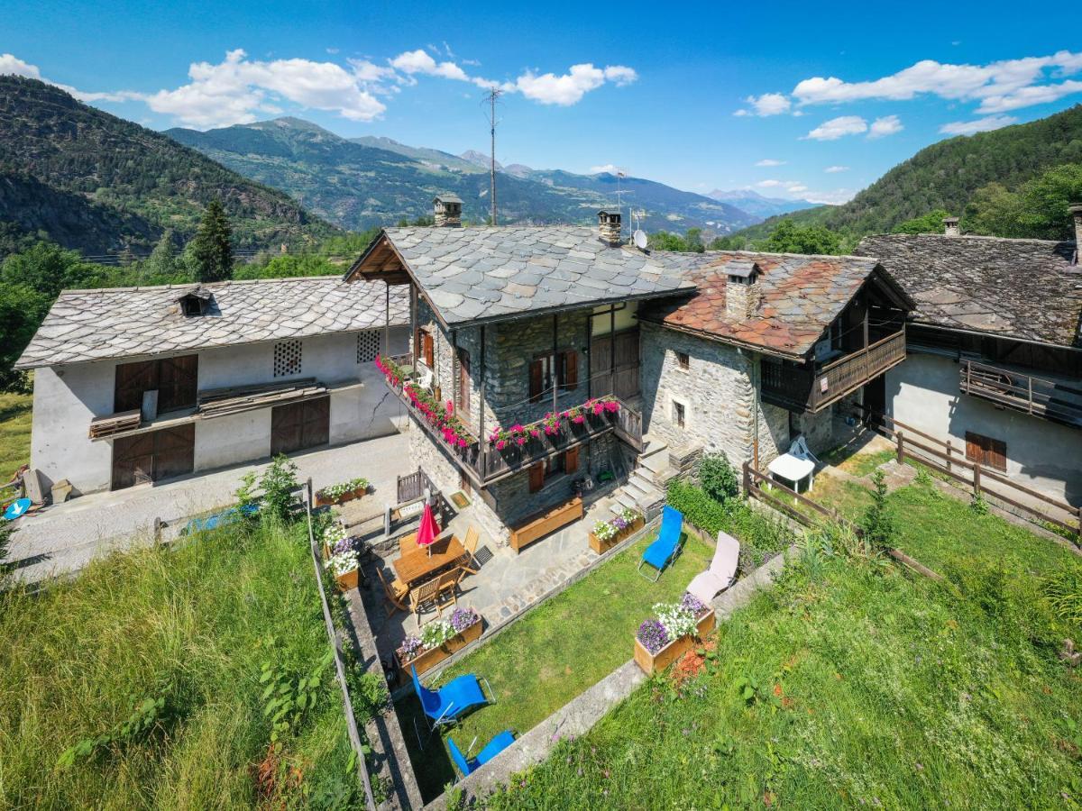 Casa Vacanze Grand-Haury Da Andrea Arvier Bagian luar foto